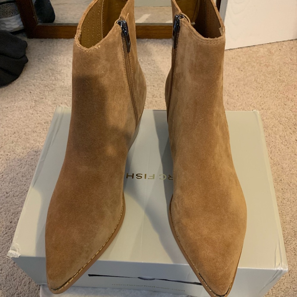 Marc Fisher Booties- Ulora-9.5
